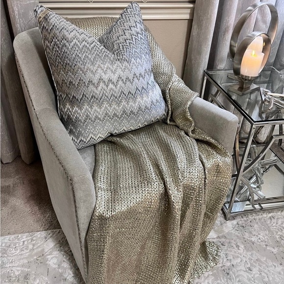 1-NWT CALLISTO HOME DECORATIVE PILLOW (please read description for details) - Picture 10 of 14